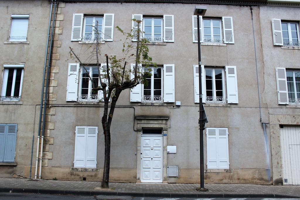 De La Chambre Au Jardin Hotel Belleville-en-Beaujolais Exterior photo